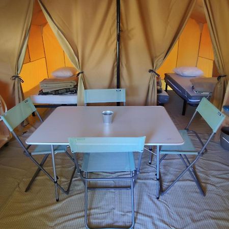 Camping Onlycamp Les Pins Nancay ภายนอก รูปภาพ